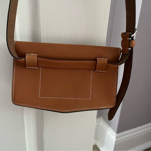 Calvin Klein Contrast Stitch Crossbody bag Light Brown 8 X 4.5” Leather NWOT - Picture 4 of 11